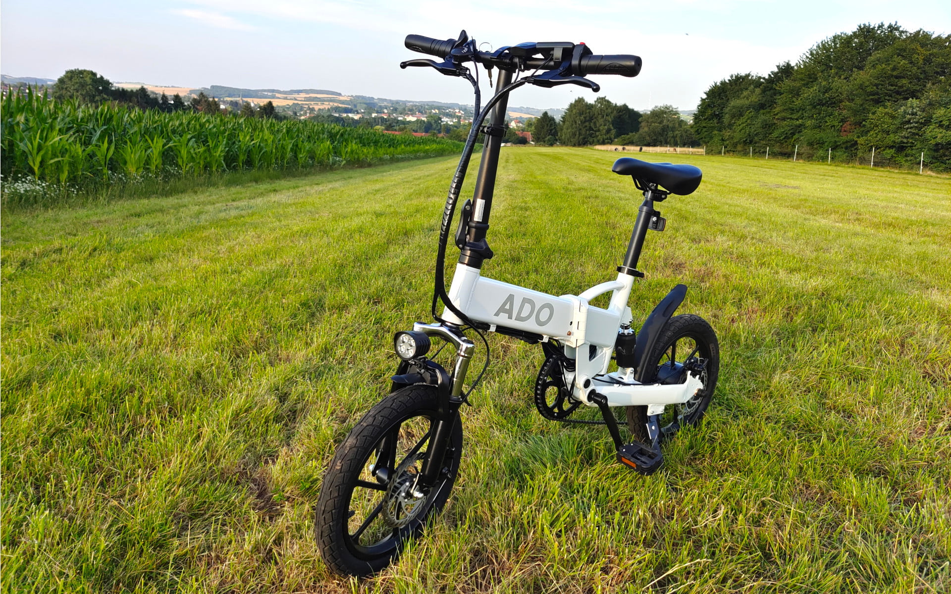 Ưu nhược điểm của xe điện gấp gọn | HTeBike 2